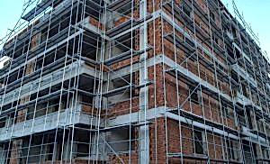 Güvenlikli Dış Cephe İskelesi Kurulumu